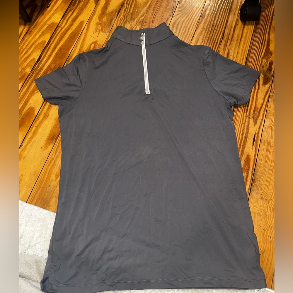 THE TAILORED SPORTSMAN Ladies’ IceFil Quarter-Zip Short Sleeve Sun Shirt 
Size L